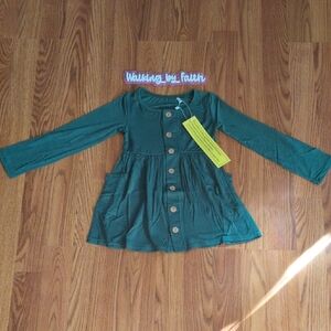 Green Long Sleeve Button-Up Dress